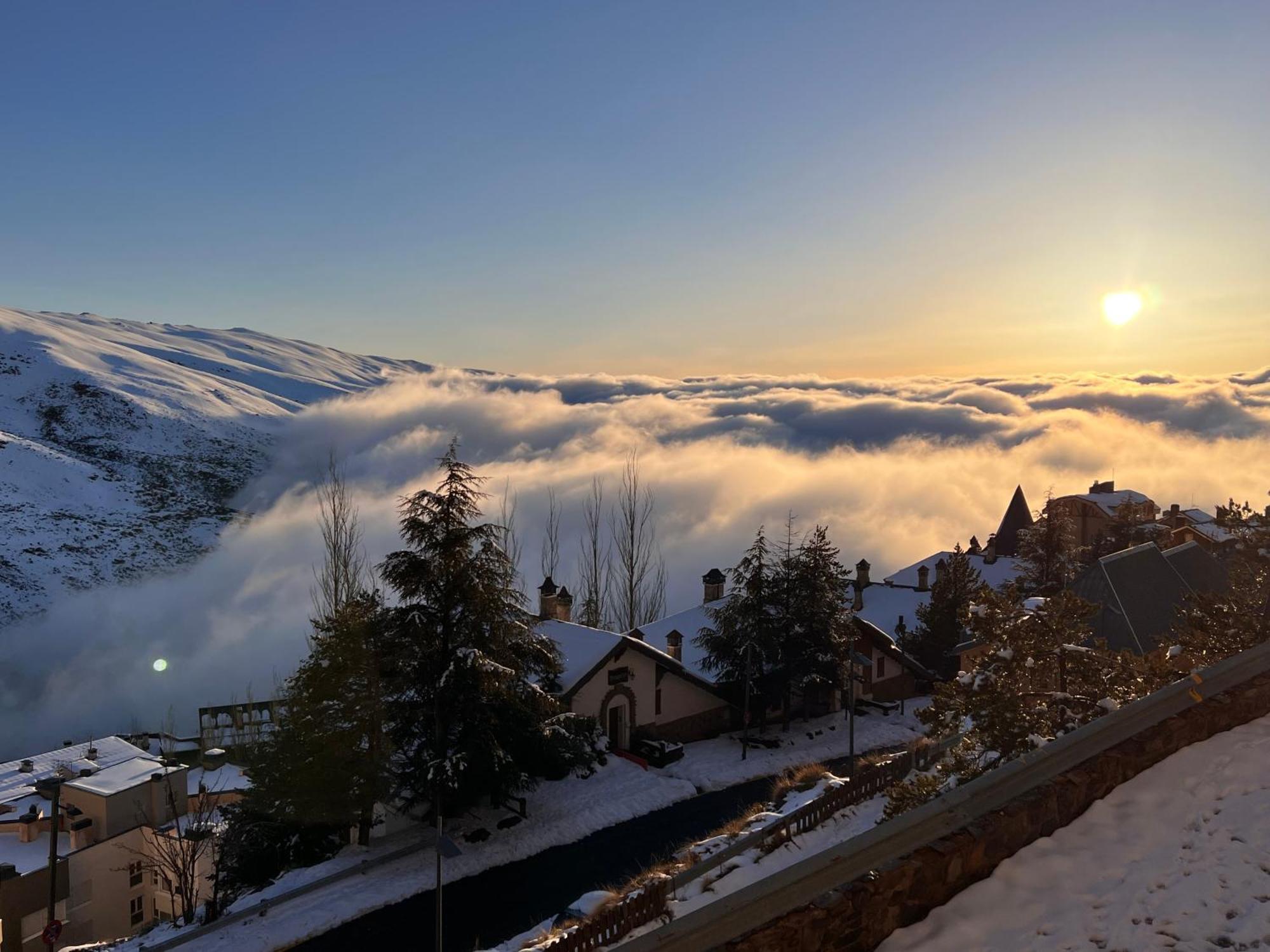 Sierra Nevada Apartamento, Ideal Para Grupos, Aparcamiento En La Puerta Y Con Impresionantes Vistas Екстер'єр фото